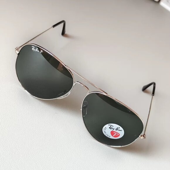Ray-Ban Aviator Sunglasses – Gold Frame, Green Lens - Picture 5 of 6